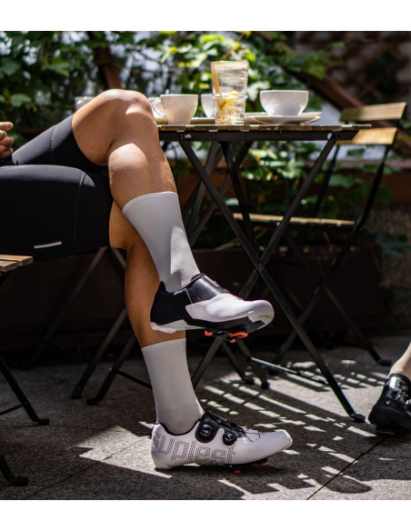 cycling cafe stop. Classic silver socks and Suplest road shoes