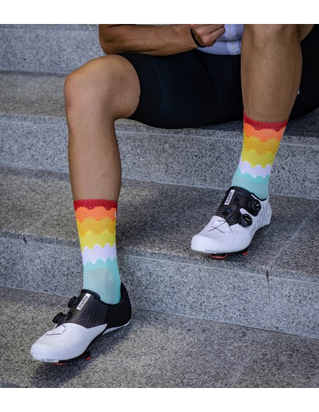 colorful waves design of the Luxa cycling Tenerife socks
