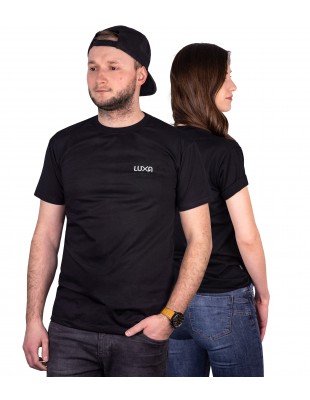czarne koszulki typu t-shirt dla kobiet i mężczyzn wyprodukowane w Polsce z bawełny