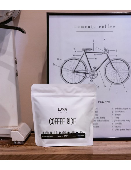 The package contains 250 grams of coffee beans.