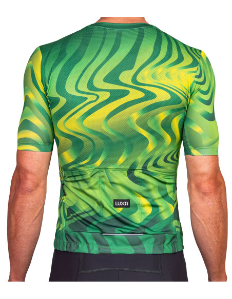 Tył zielonej koszulki kolarskiej Luxa Pulse Burst – anatomiczny krój i kontrastowy, dynamiczny wzór.