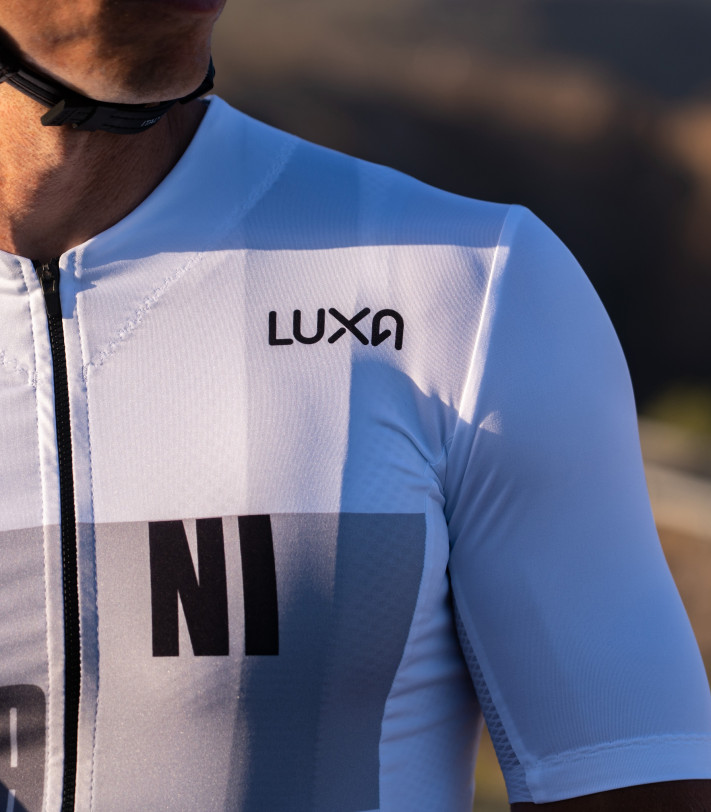 Manifest Cycling Jersey