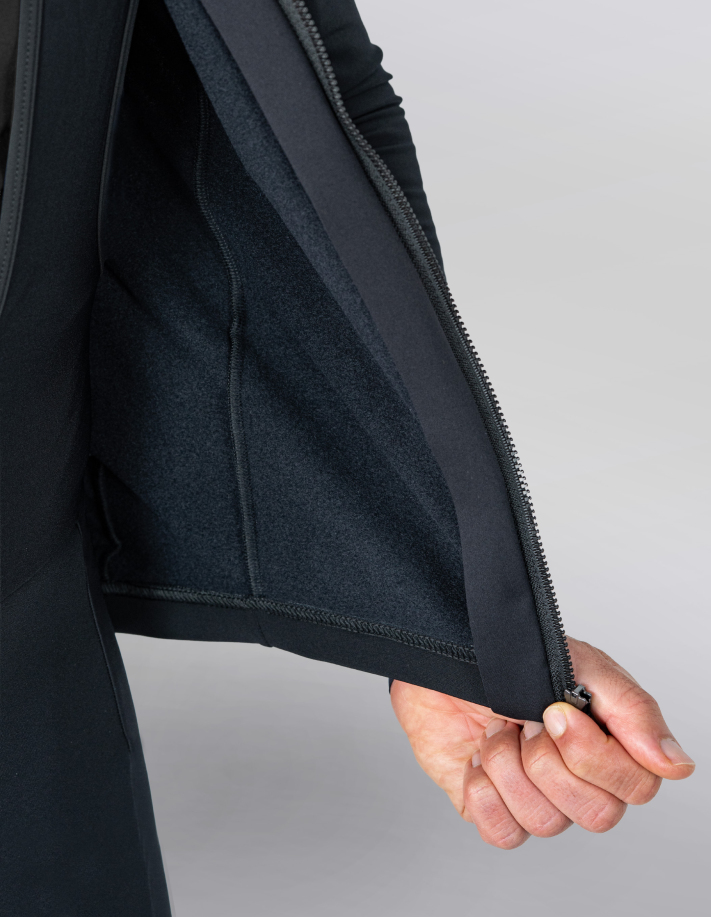 Fahrradjacke Terra Carbon Black - Detail von Innenseite und Reißverschluss