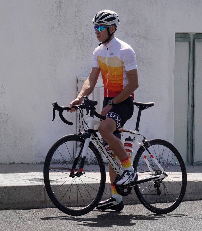 cyclists wear Tenerife Luxa cycling kit