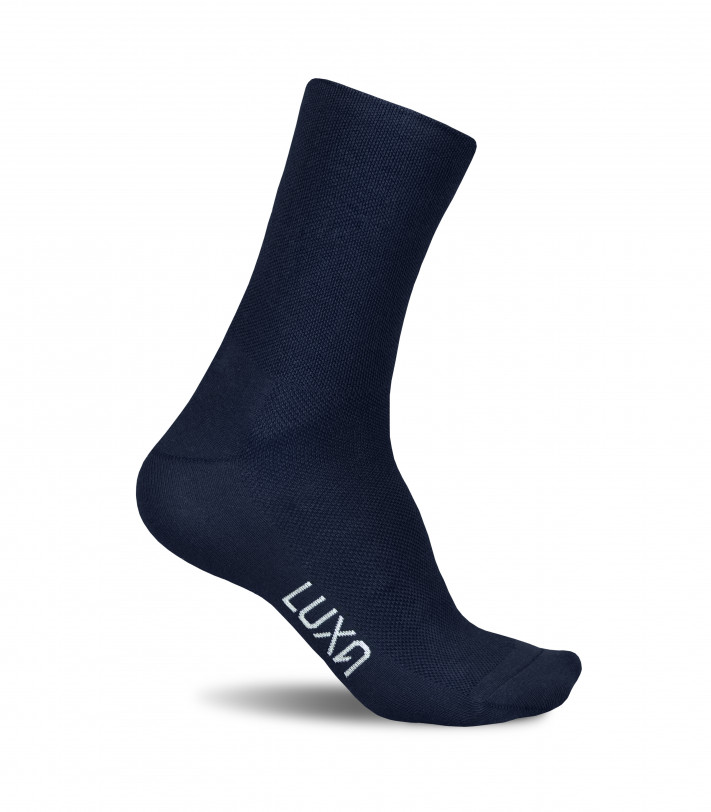 Socks for road cyclists in dark navy yarn color. Made in Europe