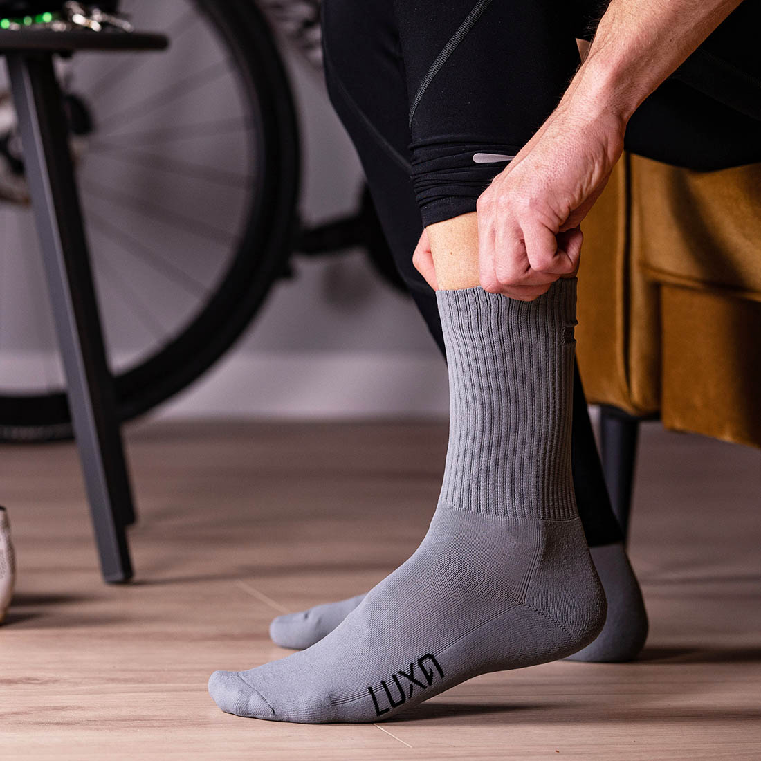 insulated vegan cycling socks with reflective system