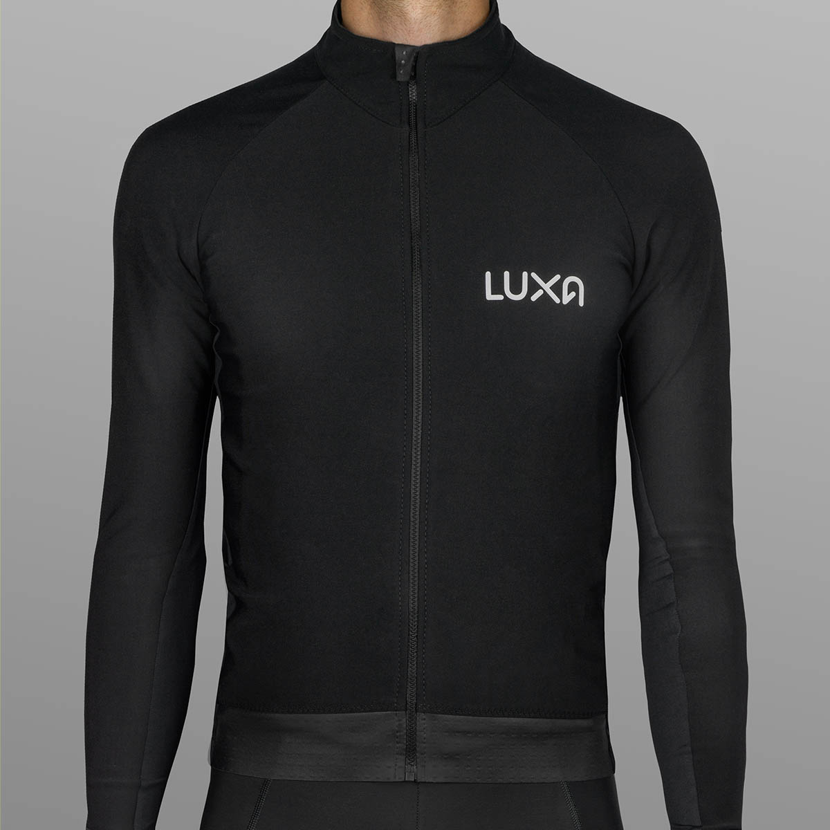 autumn insulated black long sleeve jersey for chill rides made in Poland by Luxa
